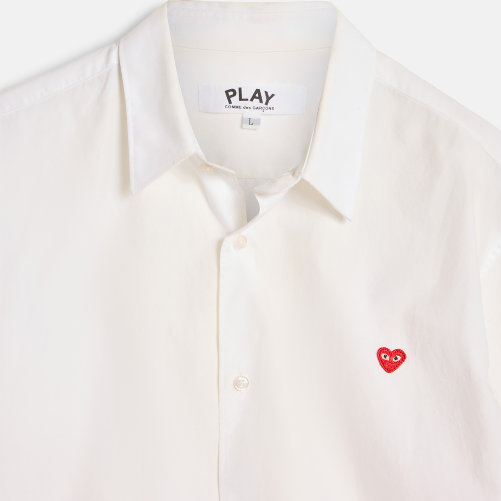 Superfleamarket_clothes_Comme-des-garcons_play_shirt_white_red_heart_logo_shop(3).jpg