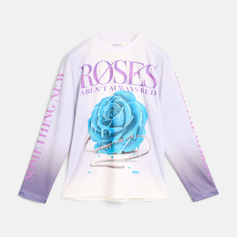 Superfleamarket_Toni_Garrn_clothes_Burberry_shirt_sweater_activewear_print_roses_purple_white_blue_shop(1)